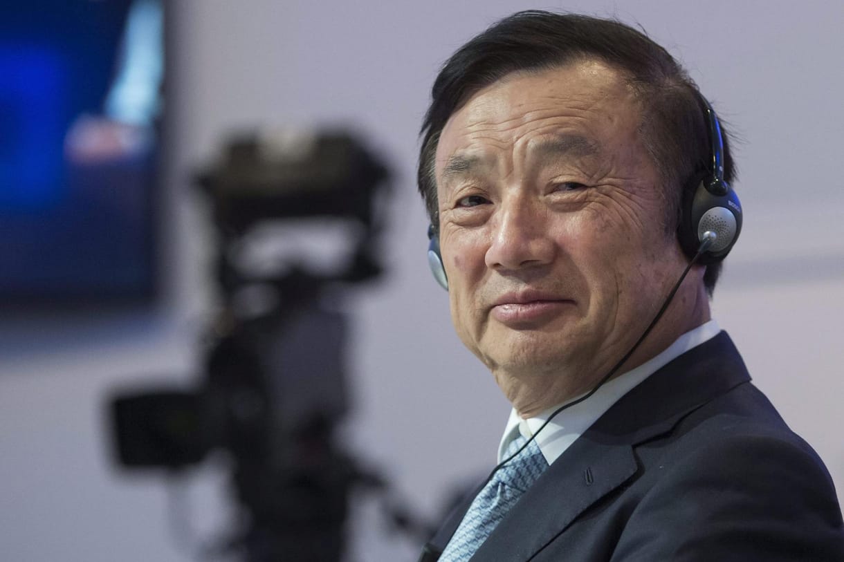 Támad a Huawei: rágalmazással vádolnak három franciát