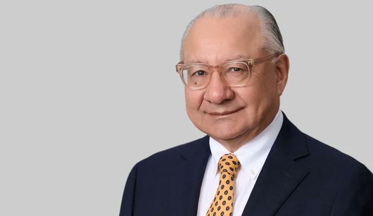 Letartóztatták az USA korábbi kolumbiai és bolíviai nagykövetét, mert kiderült, hogy kubai kém