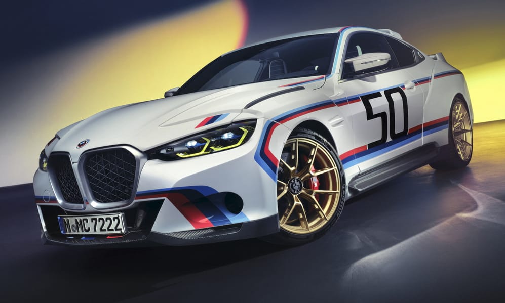 Aki a legtöbbet fizeti érte, az viheti a 300 millió forintos alapárú új BMW-t