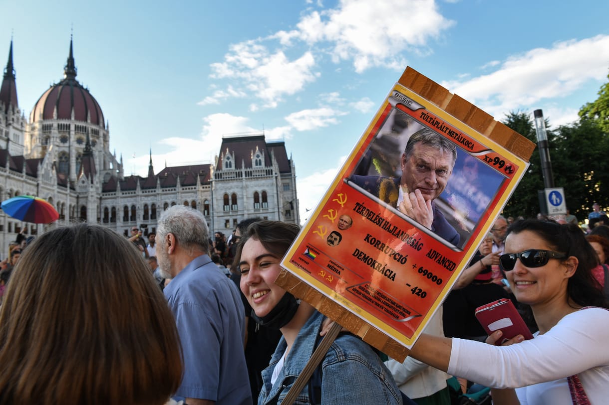 Franciaország tárgyalást kezdeményez az Európai Unióban a magyar homofóbtörvény miatt