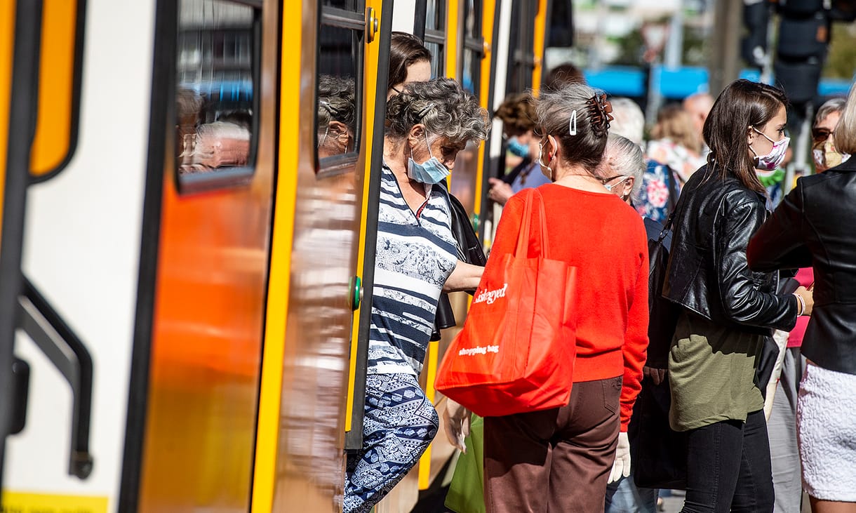 A BKK szerint nincs több járművük a járatsűrítésre, személyesen egyeztetnének a Fővárosi Kormányhivatallal