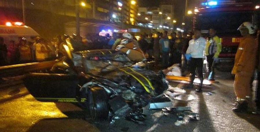 Így kell kivégezni egy Porsche 911 Turbót - fotók