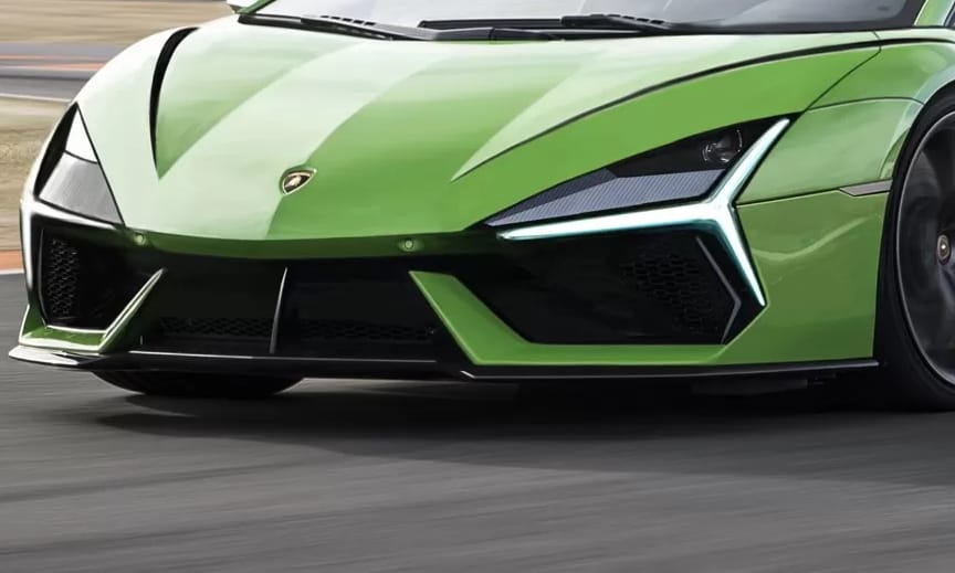 Látványosnak ígérkezik a Lamborghini Aventador plugin hibrid V12-es utódja