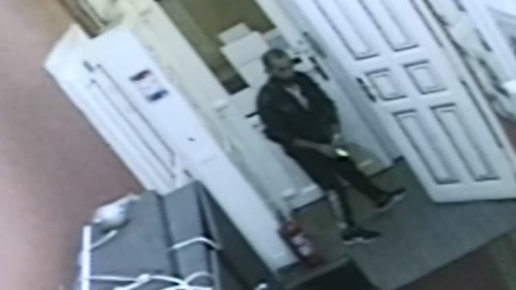 Bementek egy VIII. kerületi hotelba és onnan loptak – videó