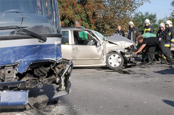 Ketten sérültek meg az M1-es autópályán