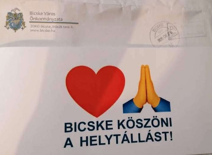 Szívecskés emotikonnal hálálta meg az egészségügyi dolgozók munkáját a fideszes polgármester