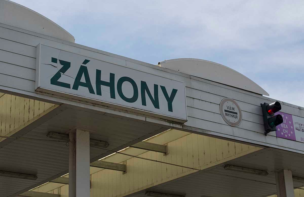 Nem egyszerű az autósok élete Záhonynál