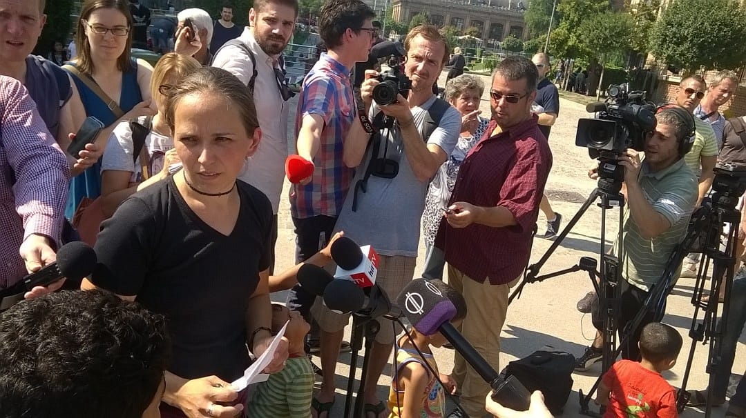 Tele vannak a budapesti tranzitzónák, kezd kaotikussá válni a helyzet