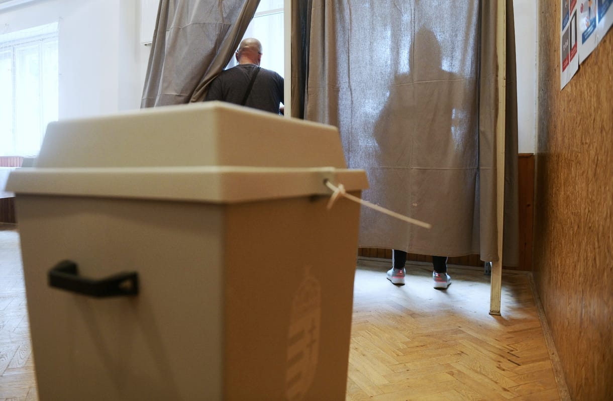 Nem döntöttek még a Jobbik-elnök Huxit elleni népszavazásáról