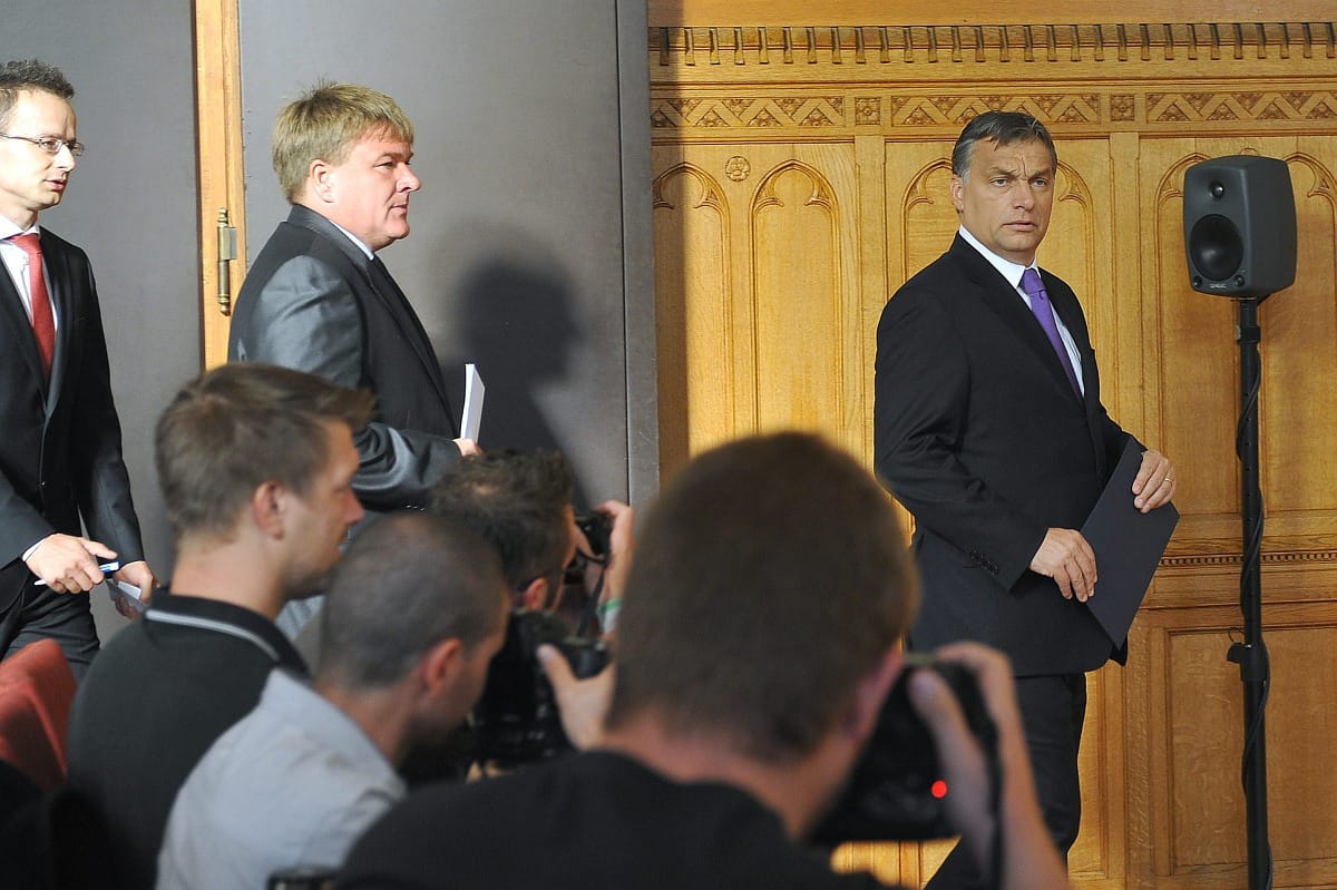 Orbán: 180 milliárdos adósságot is átvesz az állam a megyei intézményekkel