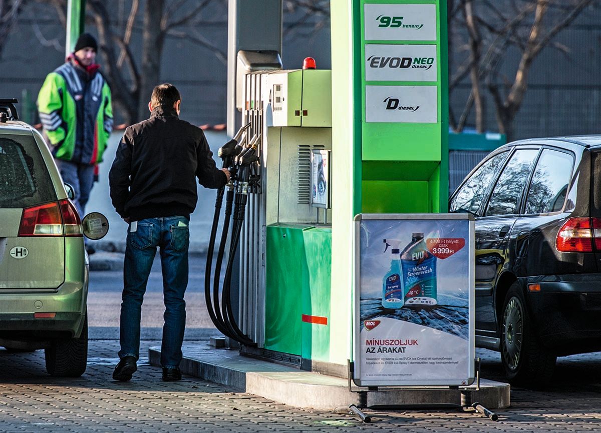 Megint áremelés jön: kilenc hónapja nem volt ilyen drága a dízel