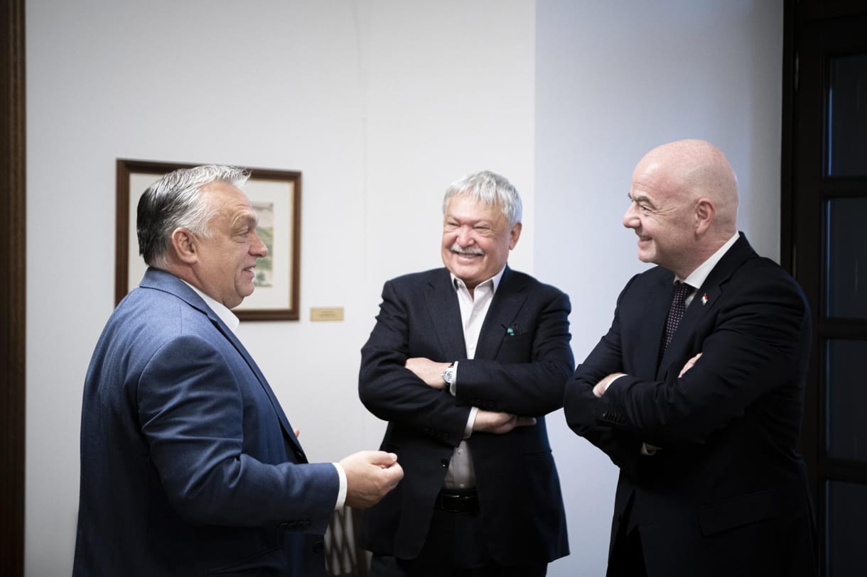 Orbán a Karmelitában fogadta a FIFA-elnököt