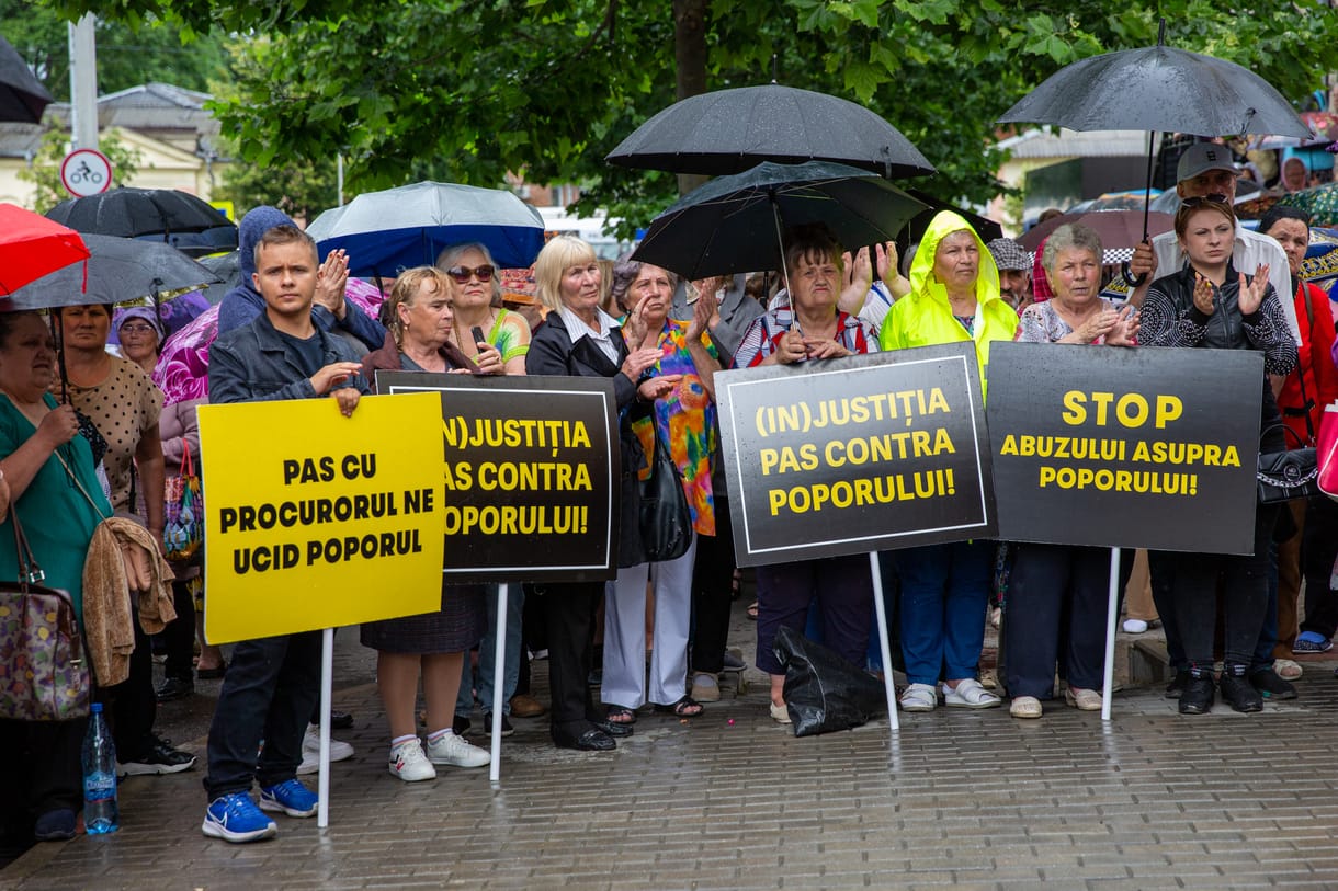 Moldovában betiltották az oroszbarát Sor pártot