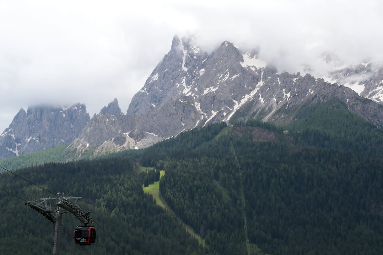 Szurdokba zuhant egy német túrázó az olaszországi Dolomitokban