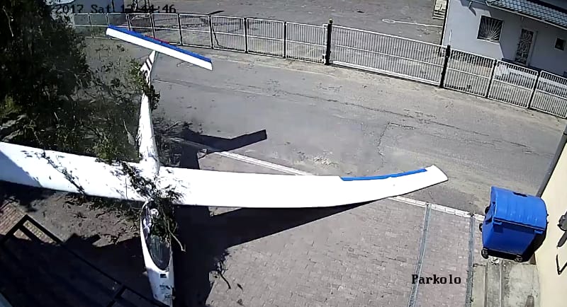 Drámai videót tettek közzé a vitorlázórepülő lezuhanásáról