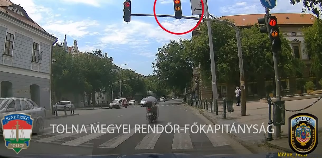 Néhány pillanat alatt 16 büntetőpontot gyűjtött az ebédjéért siető motoros