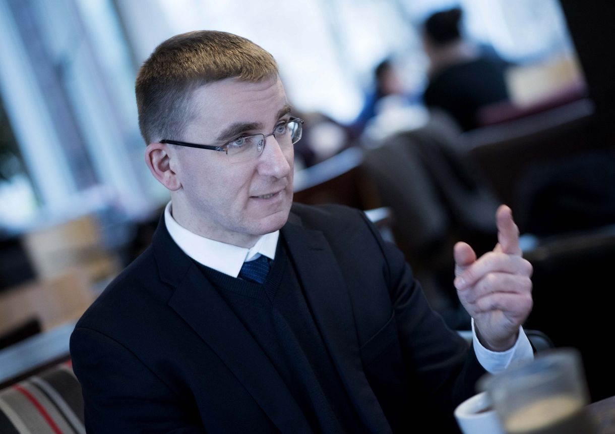 Rácz András: Szokatlan mértékű adminisztratív jóindulat kell ahhoz, hogy Orbán Balázs tizenkét évvel az abszolutóriuma megszerzése után disszertációt védhessen