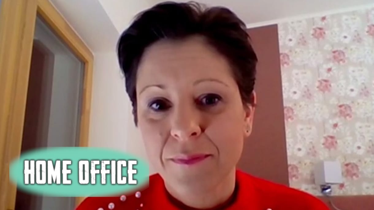 Szél Bernadett a Home office-ban: 