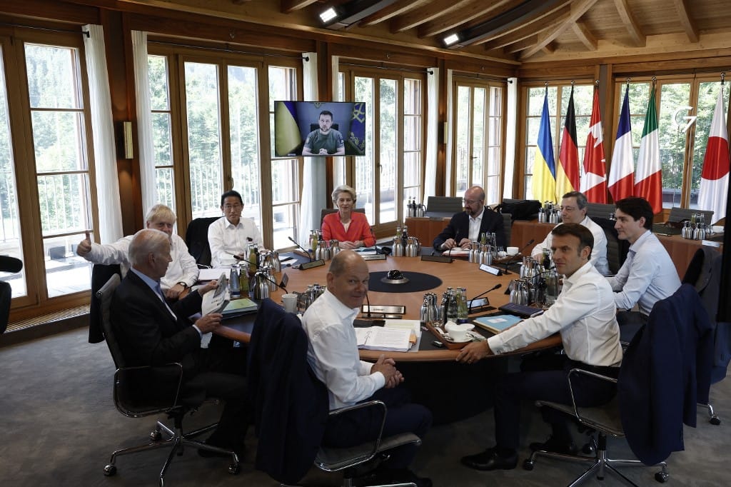 Zelenszkij a G7-nek: A tél beállta előtt véget kell vetni a háborúnak