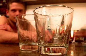 A fegyencek tárt ölekkel várják az ittas vezetőket 