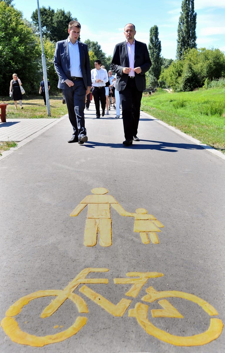 Kerékpárutat adtak át Dunakeszin