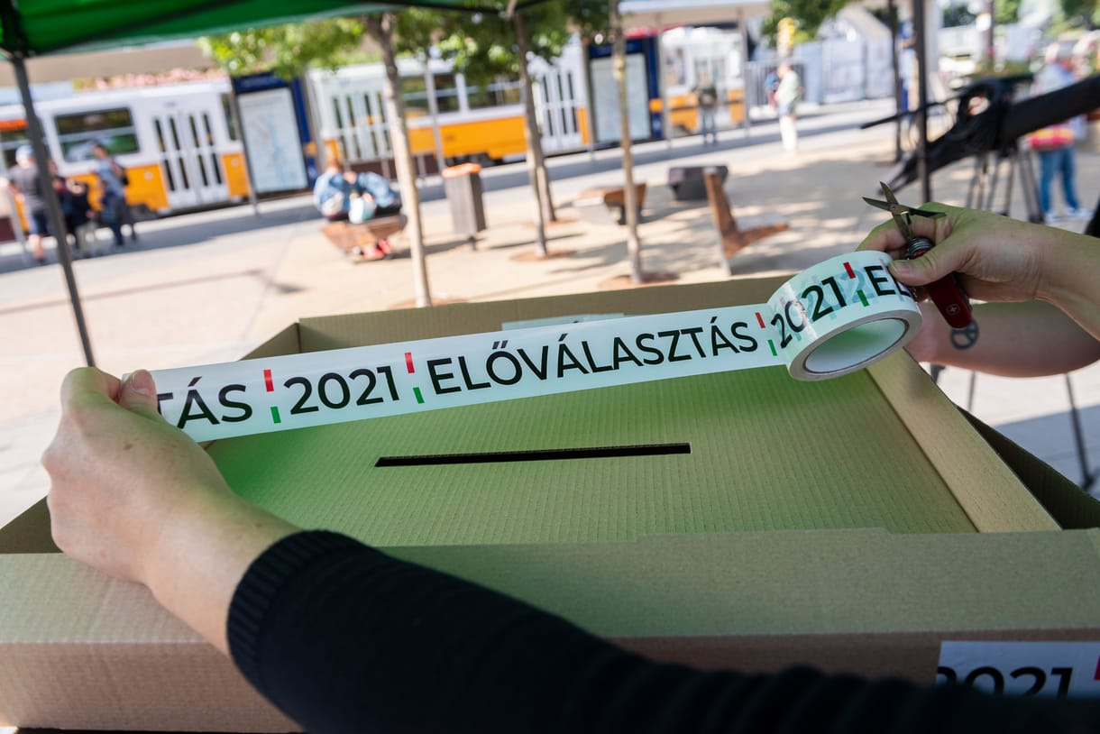 Fülke: kevesebb sátor és 700 ezer szavazólap várja a választókat az előválasztáson