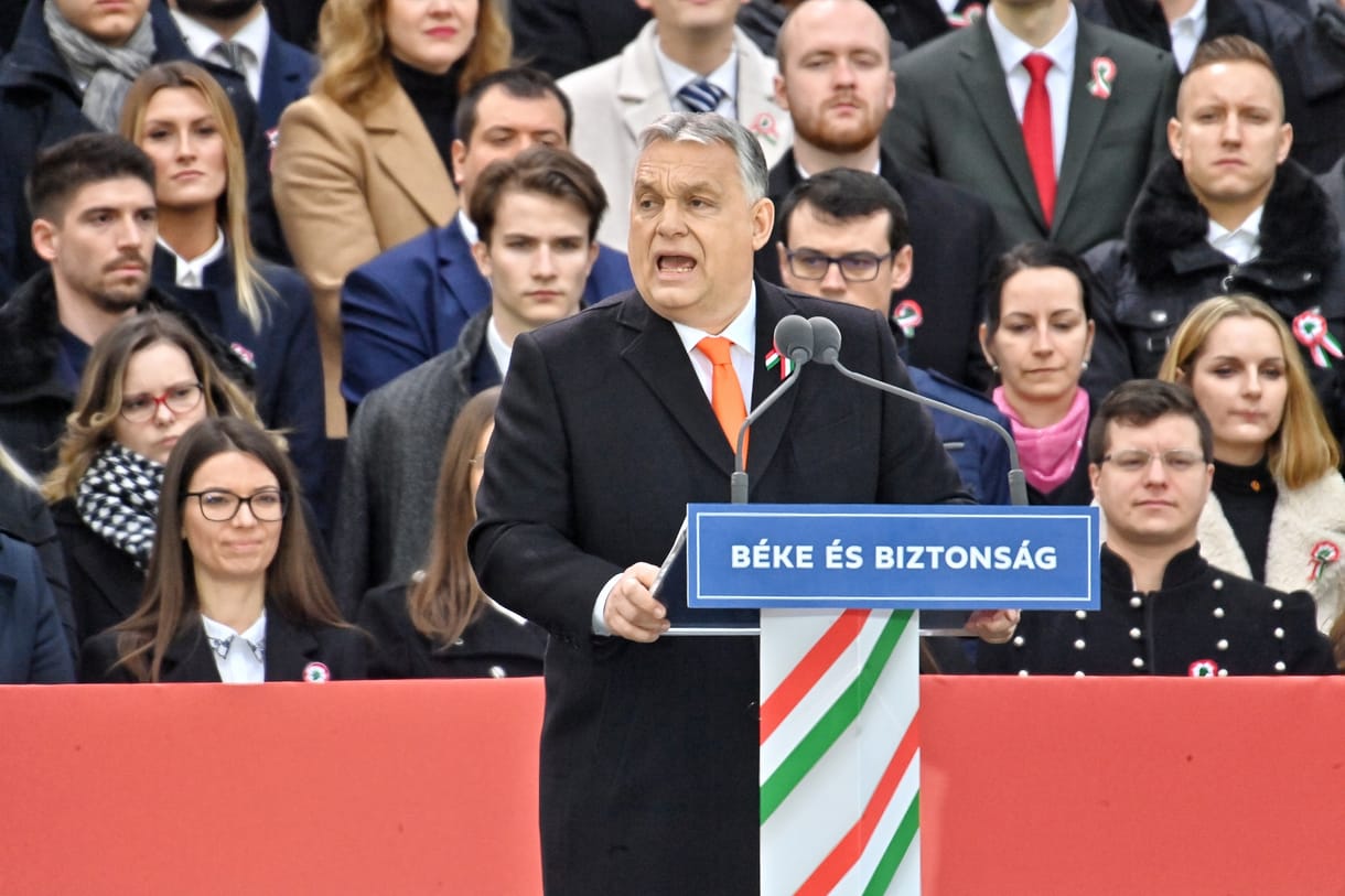 Bojár Gábor: Orbán nagyon erősen dolgozik a huxiton