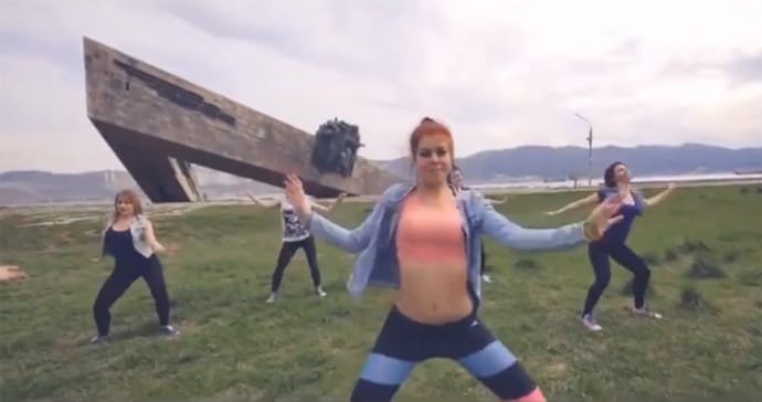Twerkelésért csuktak le három orosz nőt