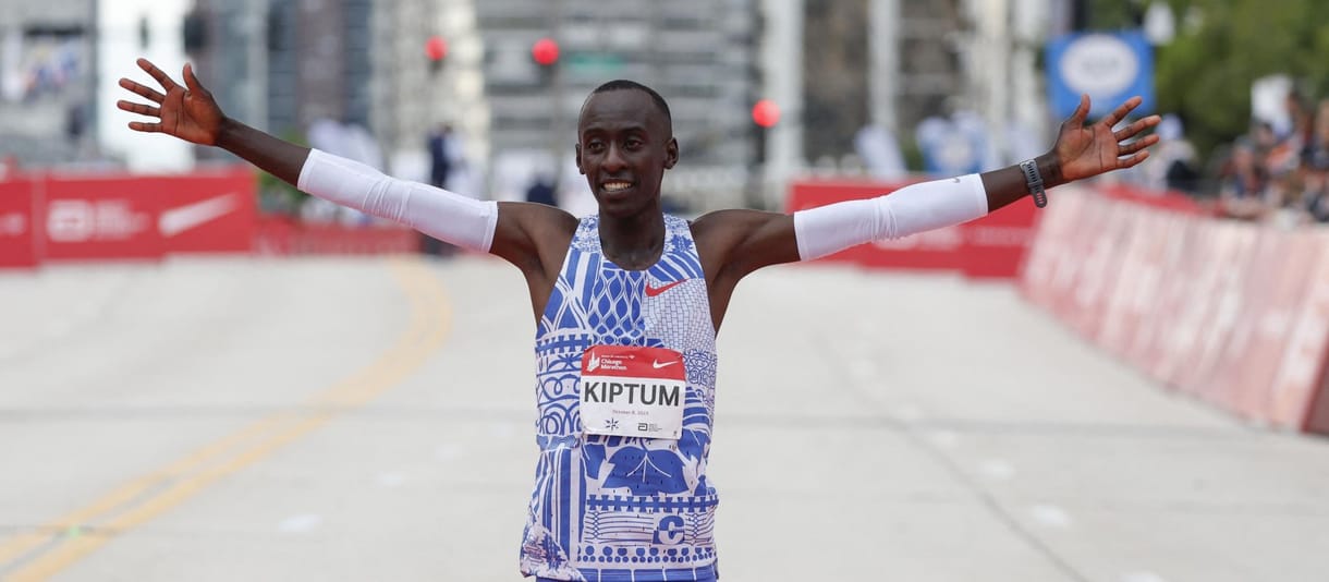 Megivott két sört a kenyai maratonrekorder saját és edzője halálát okozó autóbalesete előtt