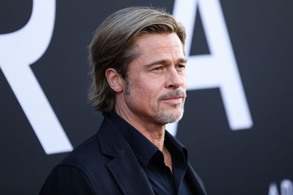 Brad Pitt bemutatta, milyen az, amikor úriember (videó)