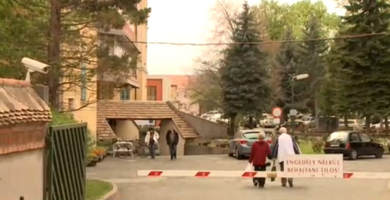 Pszichiátriai gyógyszereket csempészett kollégái italába egy pécsi nővér