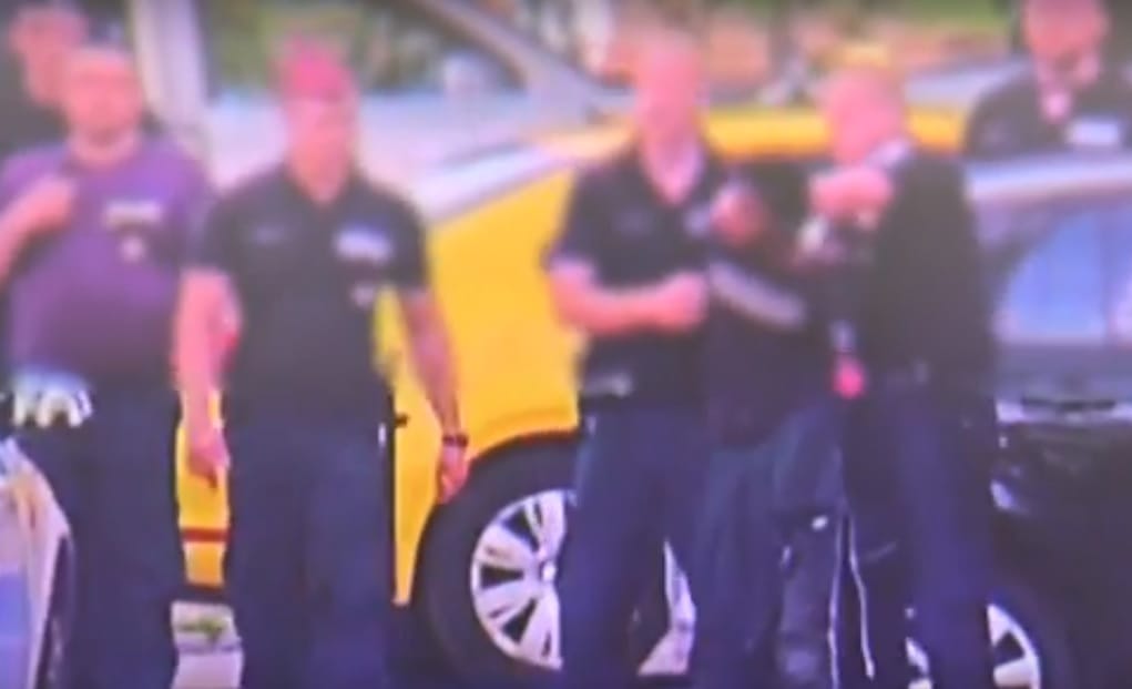 Elfogták a késsel rabló pakisztáni férfit - videó