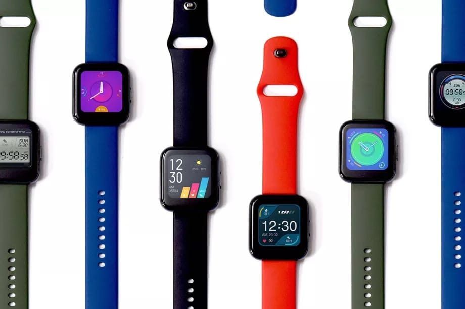 Új tévégyártó lépett piacra, ráadásul 9-20 naponta töltendő órát is ad a Realme