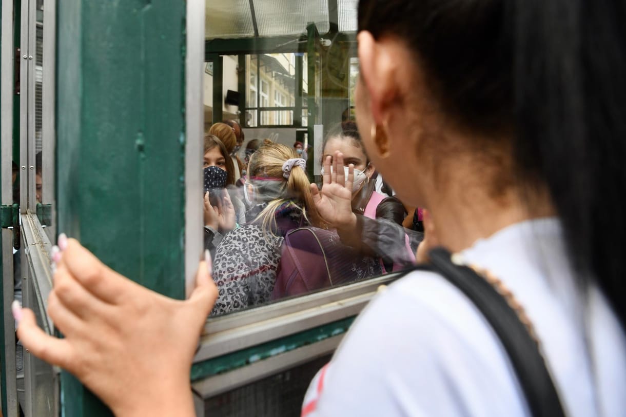 Ha az orvosok betű szerint betartják az előírást, kiürülhetnek az iskolák