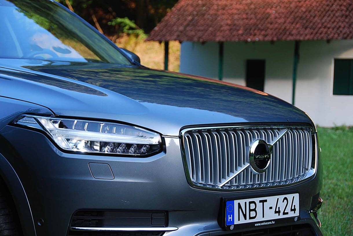 Jön az új Volvo XC90 és szupermodern önvezetés lesz benne