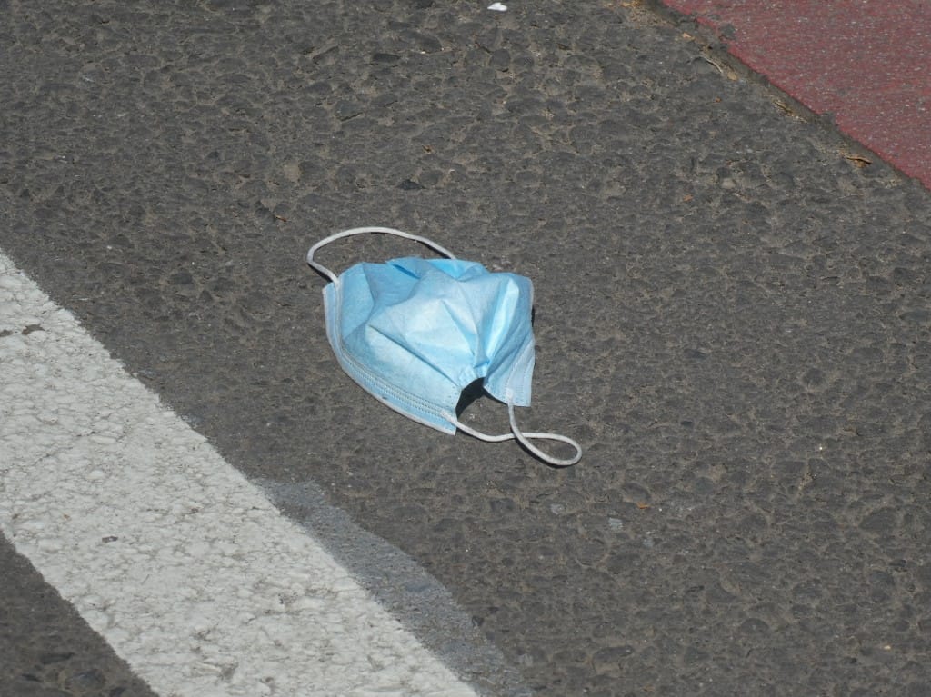 Újra kötelező a maszk viselése a Debreceni Egyetemen