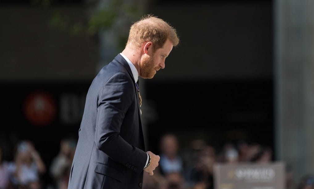 Harry herceg 40 éves lett, és mindent felégetett maga körül