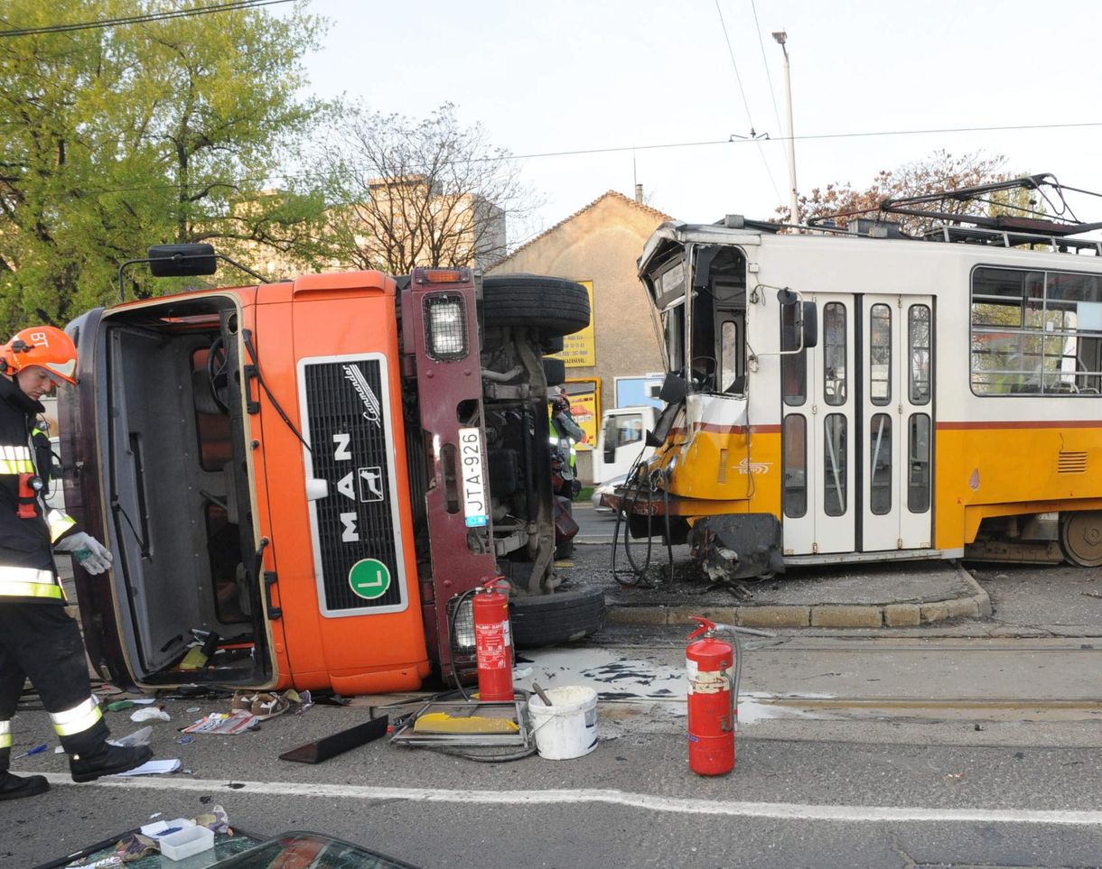Helyreállt a közlekedés az 1-es vonalán a súlyos baleset után