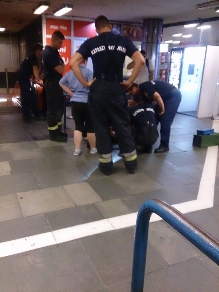 Bedarálta egy kutya lábát a mozgólépcső a Kálvin téren