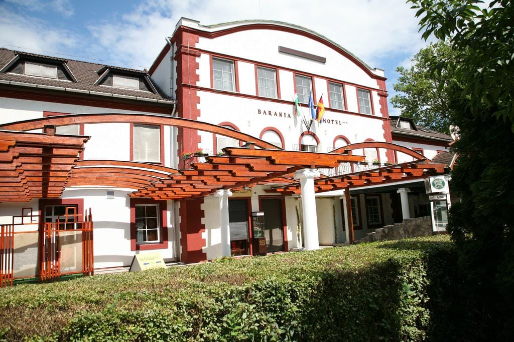 Karanténkórház lehet a Baranya Hotelből