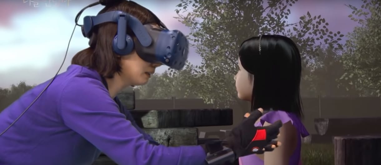 VR-szemüveggel láthatta viszont az elhunyt gyermekét. De szabad-e ilyet csinálni?