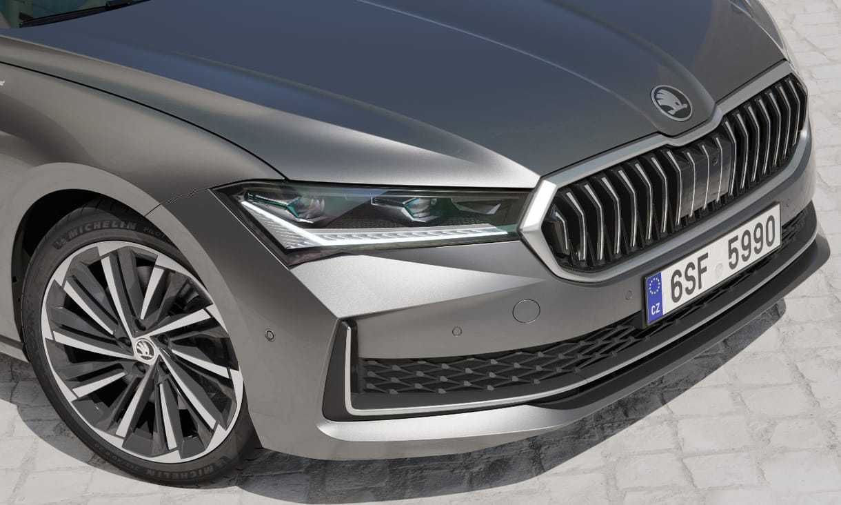 A cseh luxus netovábbja az új Skoda Superb Laurin & Klement