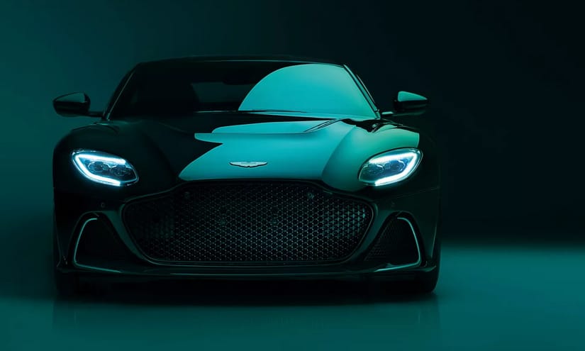 Zéró villany: 770 lóerővel búcsúzik a biturbó V12-es legendás Aston Martin