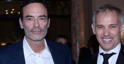 Közös fotón pózol Belmondo és Alain Delon fia