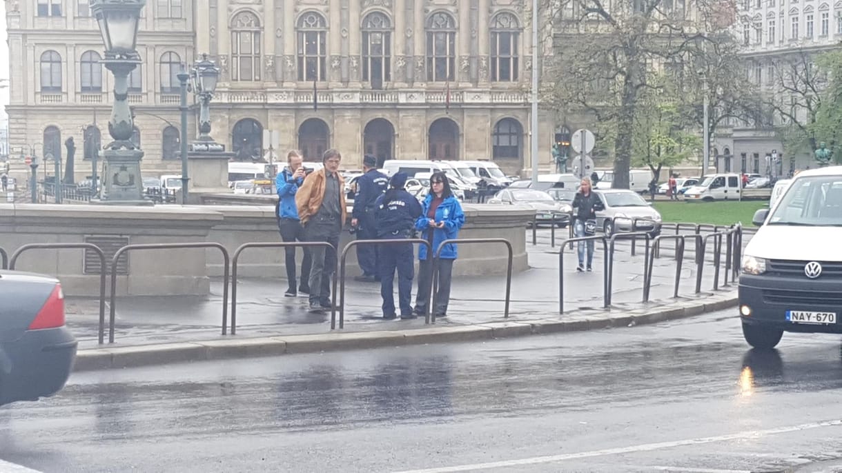 Lefújták a mai hídfoglalást