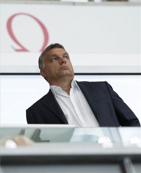 Orbán a helyszínen szurkolt a magyar úszóknak - fotó