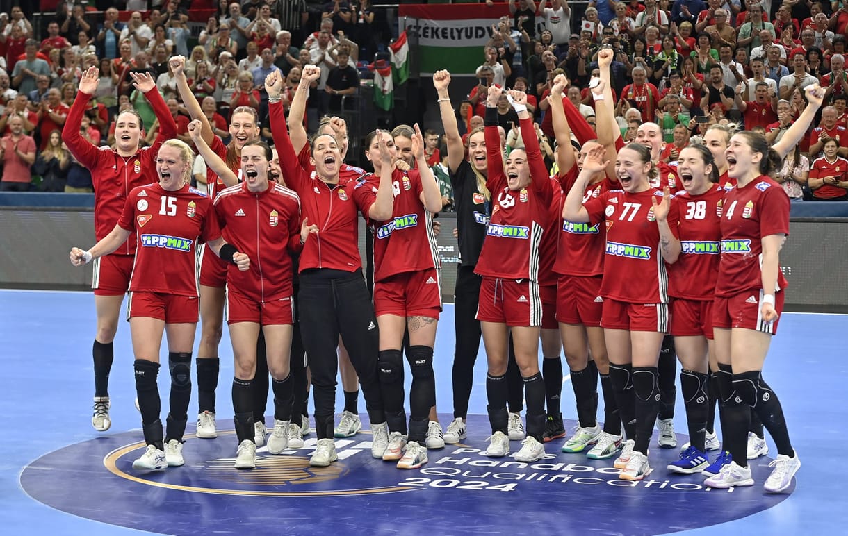 Legyőzte a japánokat, ott lesz a párizsi olimpián a magyar női kézilabda-válogatott