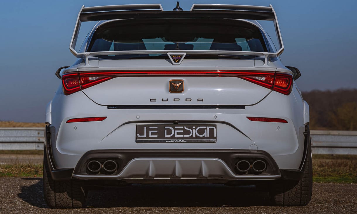 Alaposan megvadították a 300 lovas Cupra Leont