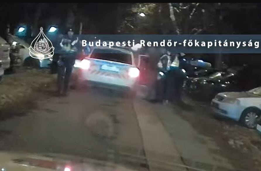 Harminckét bírságpontot gyűjtött össze pillanatok alatt egy autós
