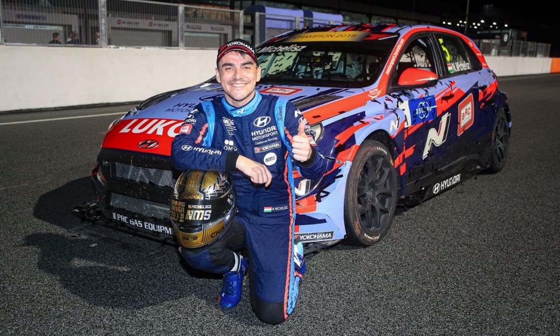 Michelisz Norbert két év után újra nyert a túraautó-kupán (videóval)